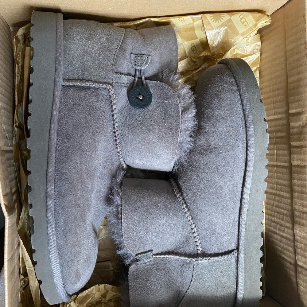 Mini Gray Uggs - Picture 3 of 5